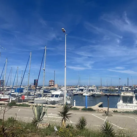 Renove, Acces - 4 Pers. - Fr-1-81-739